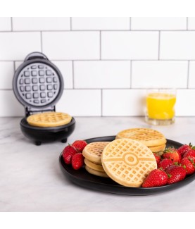 Waffle iron - Disney - Pokemon - Poké Ball